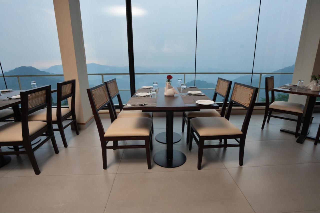 Misty Queen By Dimora Hotels Kakkadampoyil Exterior foto